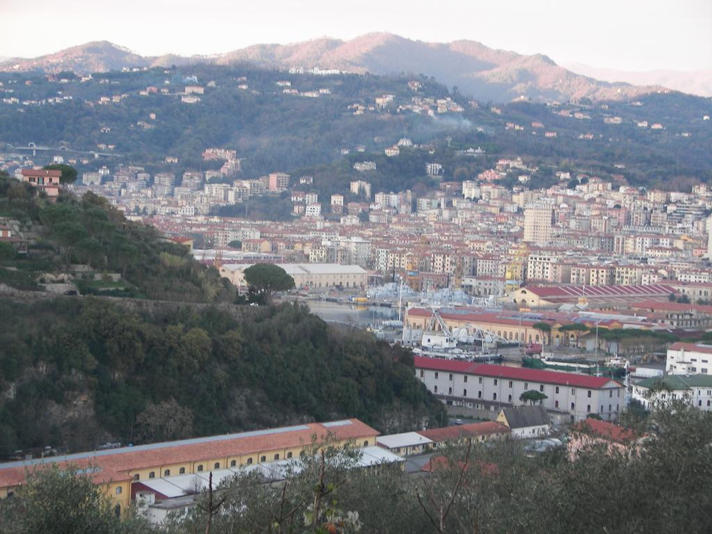 Apartamento Ca'Di Gilbi E Pasqui La Spezia Exterior foto